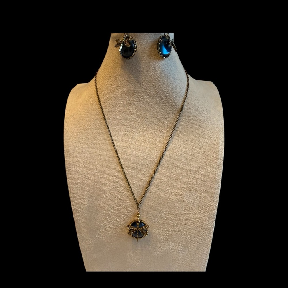 New Dragonfly and Blue Crystal Necklace and Earring Set